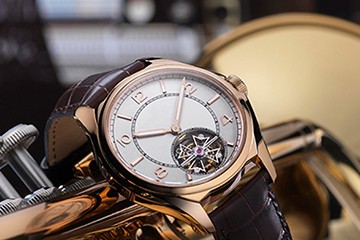 佛山欧米茄起雾了维修